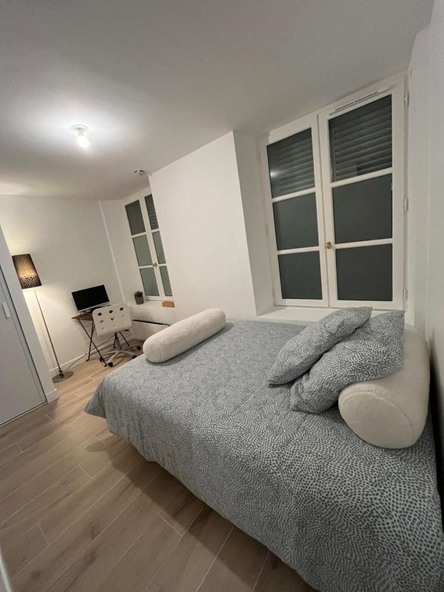 Chambre Chez Habitant Douche Wc Prives - Calme - Terrasse Saint-Germain-en-Laye Buitenkant foto